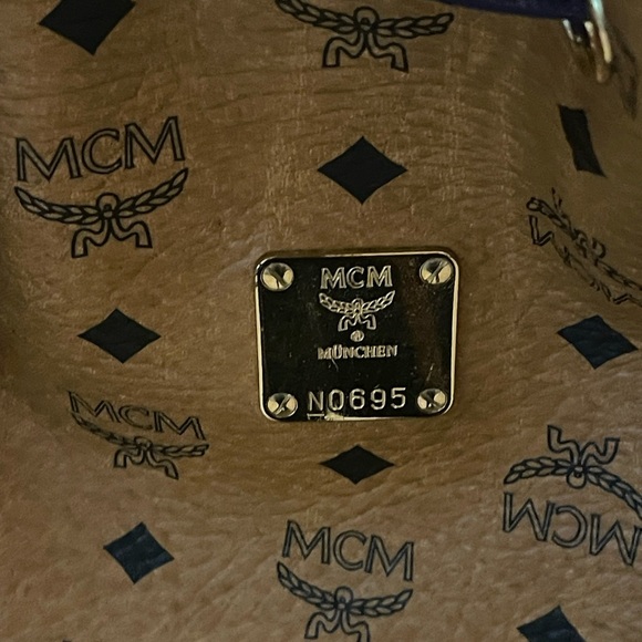 MCM Visetos Cognac and purple Leather Bucket Bag - Picture 2 of 8